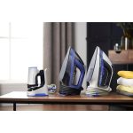 Russell Hobbs 26731-56 Easy Store Pro Plug & Wind vasaló